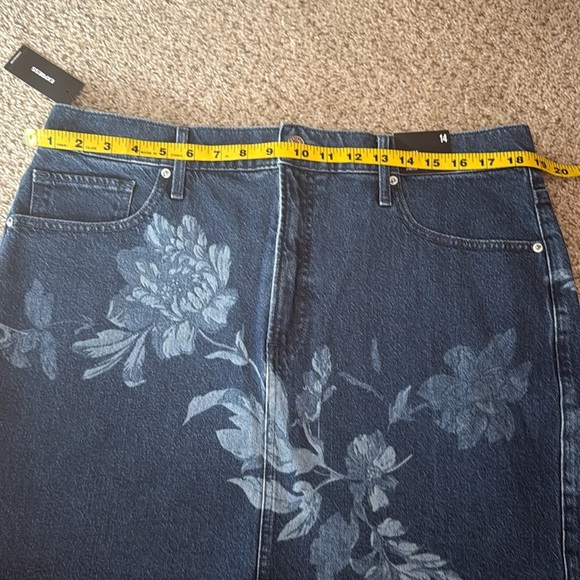 NWT Express Floral Denim Mini Skirt - Picture 7 of 8